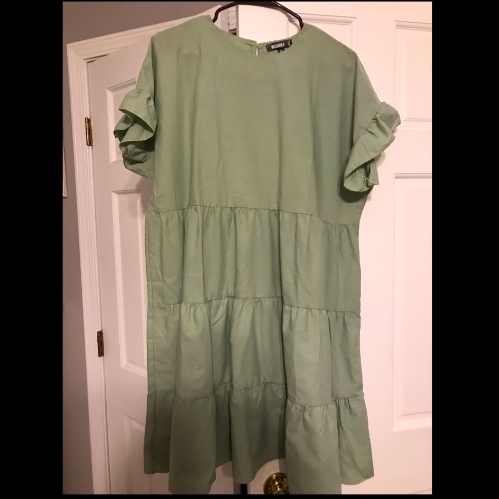 Misguided Patel green flowy tiered dress